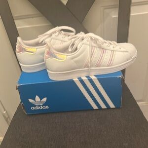 Adidas Women Superstar J Sneakers  - White & Pink